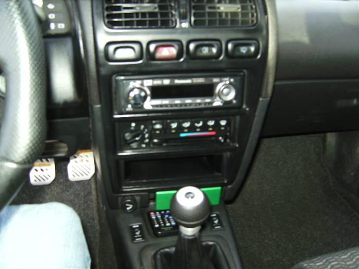 Nissan Primera GT "Kermit" SOLGT billede 13