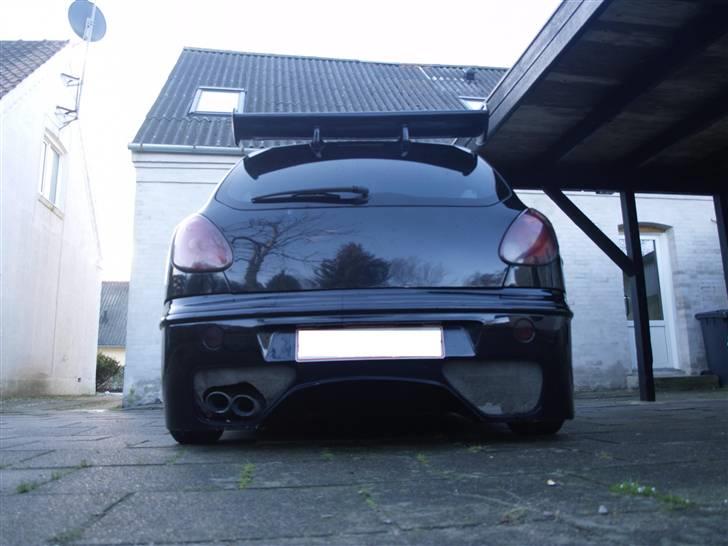 Fiat bravo solgt - set fra bagenden ved jorden billede 7