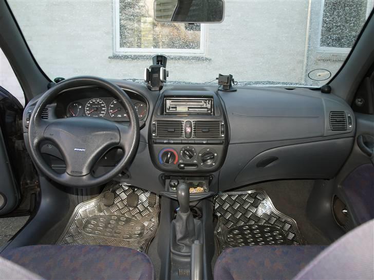 Fiat bravo solgt - set fra bagsædet billede 10