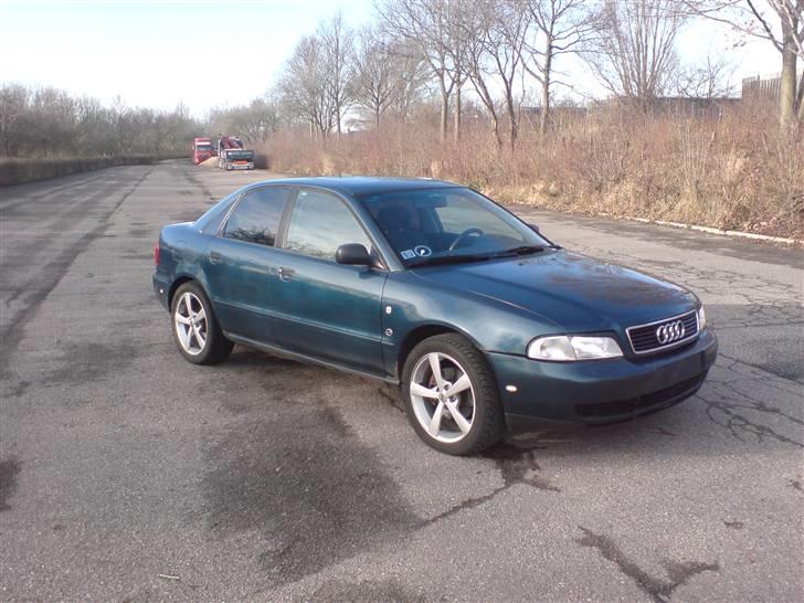 Audi A4 Limousine billede 2