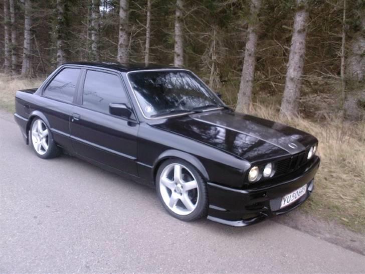 BMW projekt e30 335 SOLGT - så blev bilen sort billede 8