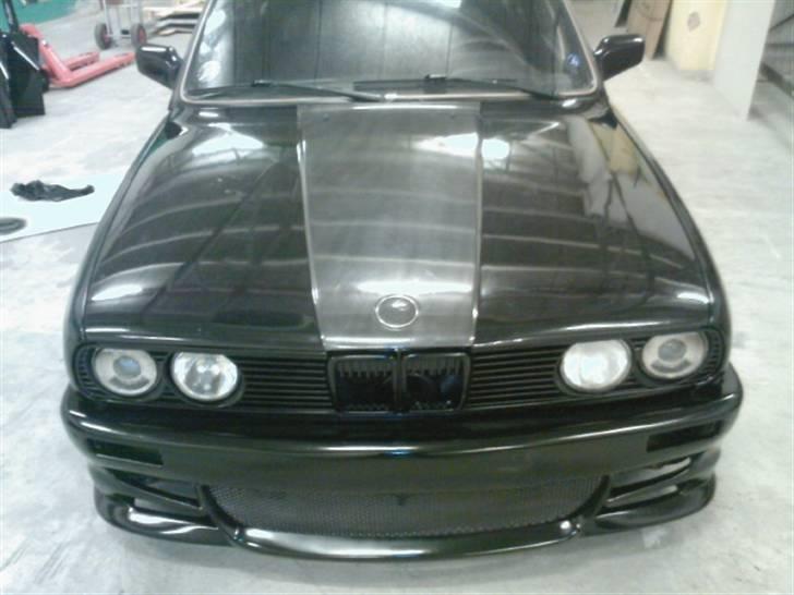 BMW projekt e30 335 SOLGT - carbon og sort hjelm billede 10