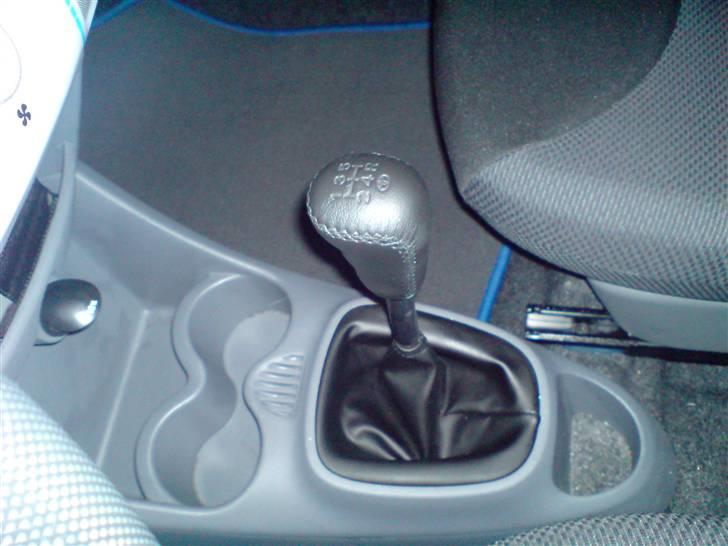 Toyota Aygo+ Blue ***SOLGT*** - Læder gearknop billede 10