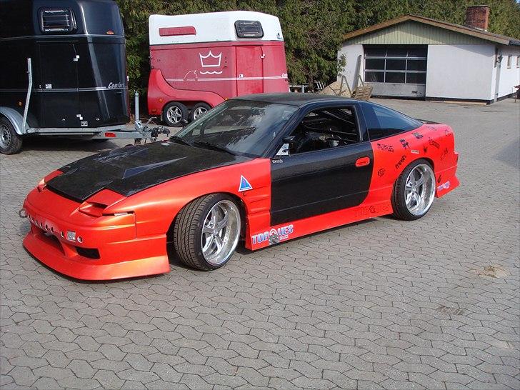 Nissan 200sx S13 Kulfiber - Kulfiber døre, hjelm og bagsmæk billede 3