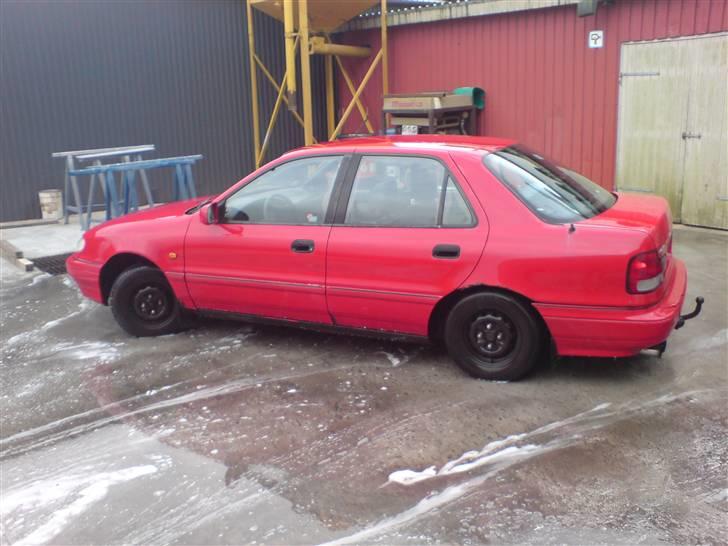 Hyundai Elantra 1.5 GL billede 1