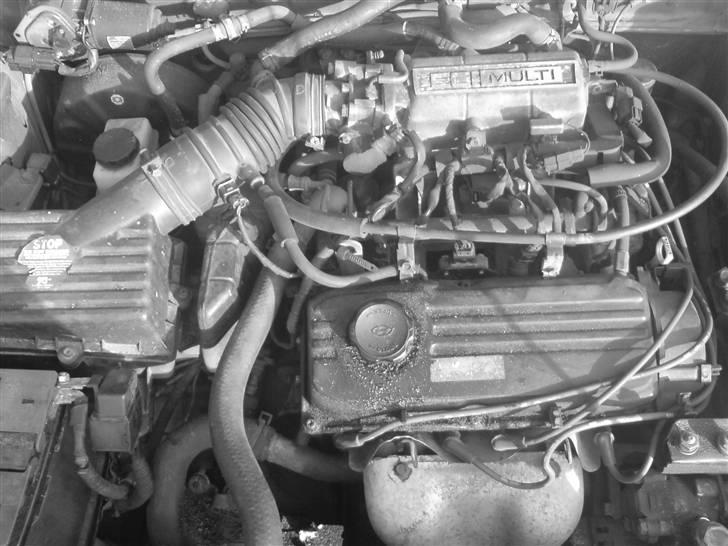 Hyundai Elantra 1.5 GL billede 8