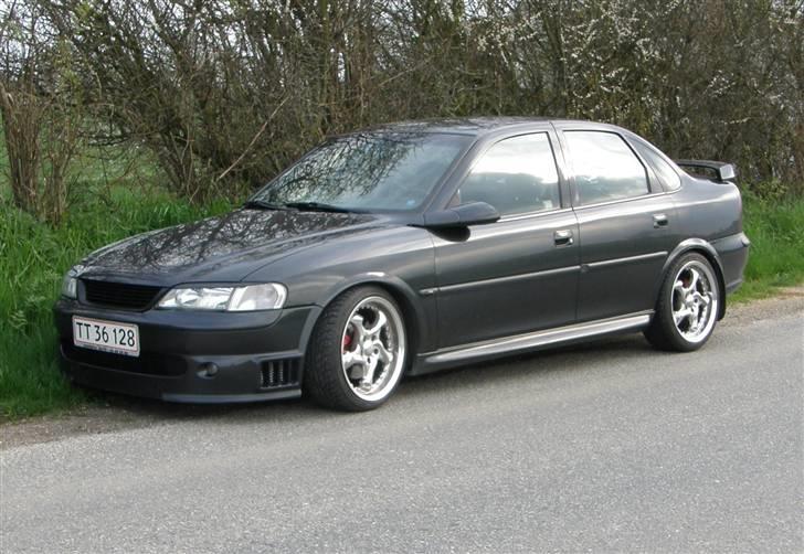 Opel Vectra B    SOLGT billede 1