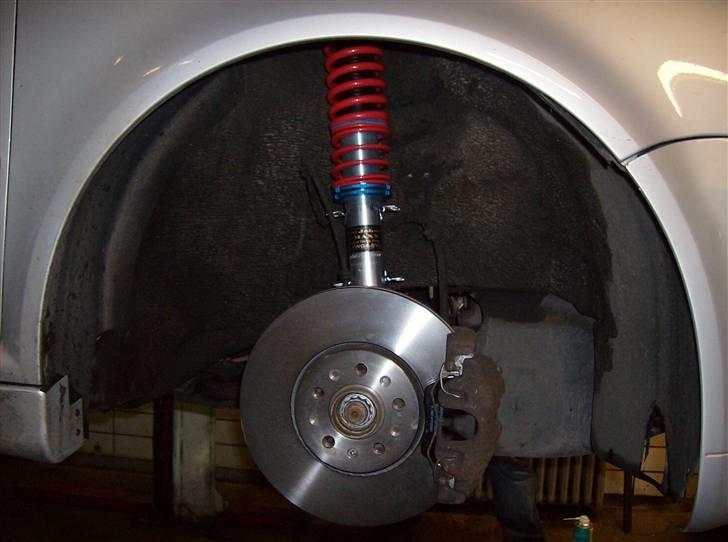 VW Golf 1,8T   Solgt - Undervogn monteret samt nye skiver og klodser billede 14