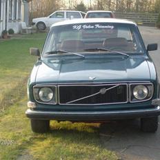 Volvo 142