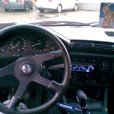 BMW E30 320i *Solgt*