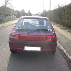 Mazda 323 Solgt!
