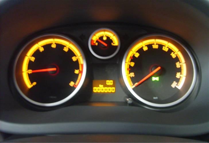 Opel Corsa D 1,4 Sport 5 Dr. billede 6