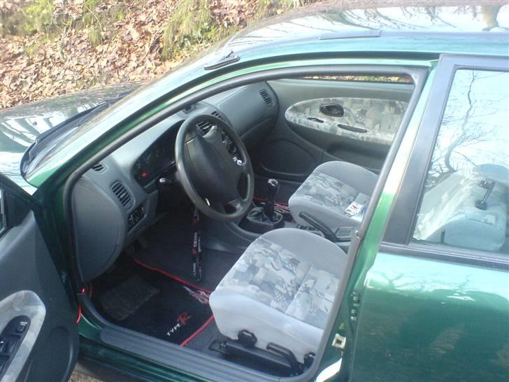 Mitsubishi carisma  billede 2