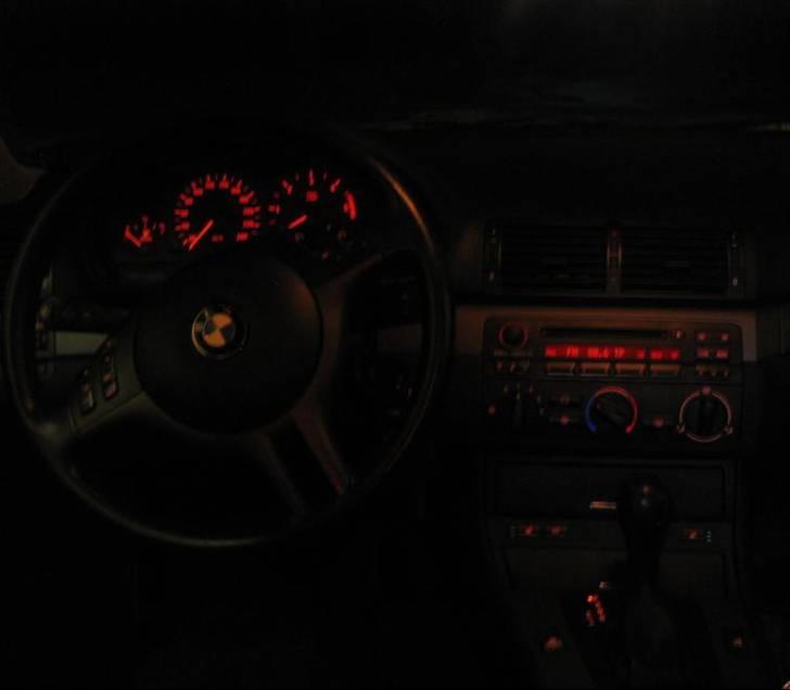 BMW 320D Stept Touring billede 5