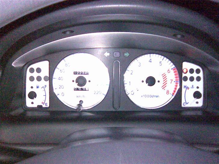 Toyota Corolla - Så Nice med plasmaskiver :-) Køb sku sådan et sæt billede 9