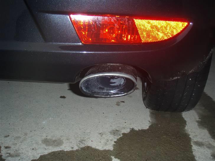 Kia pro-cee'd Sport - En lille rørhale billede 11