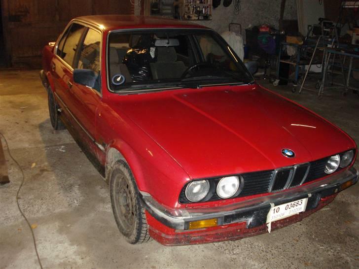 BMW E30 320i billede 6