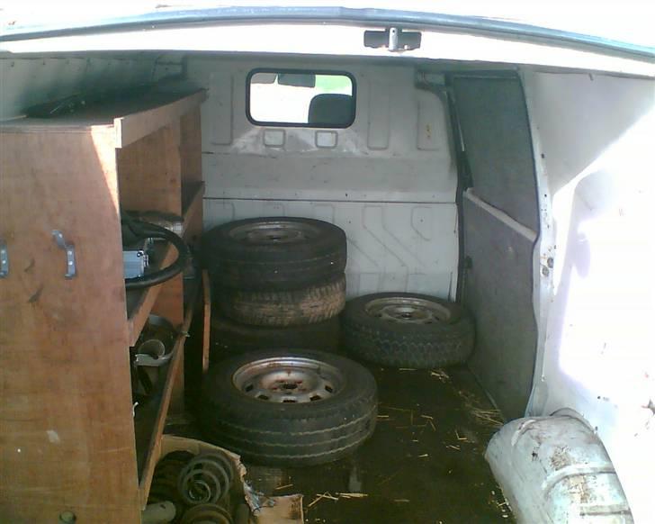 VW transporter t4 SOLGT - fin kasse og nogle vinter dæk billede 18