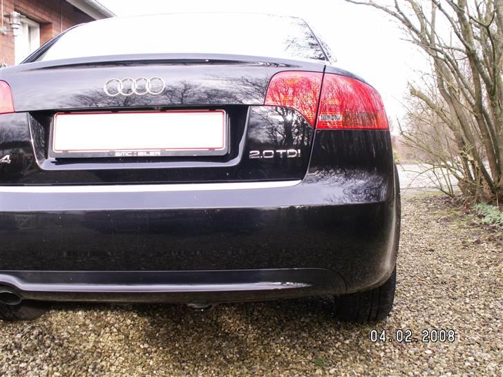 Audi A4 2,0 TDI S-Line billede 8