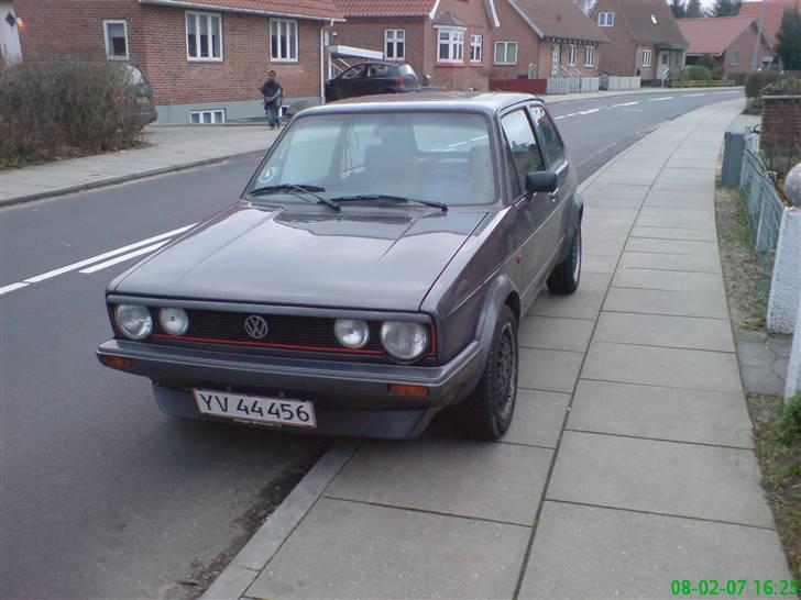 VW Golf 1 1.6 GTI *Solgt* billede 1