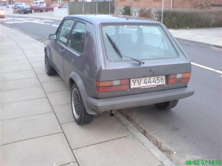 VW Golf 1 1.6 GTI *Solgt* billede 3