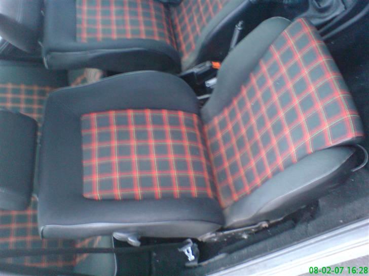 VW Golf 1 1.6 GTI *Solgt* billede 6