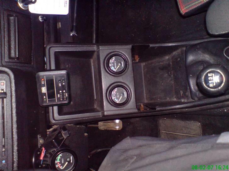 VW Golf 1 1.6 GTI *Solgt* billede 8