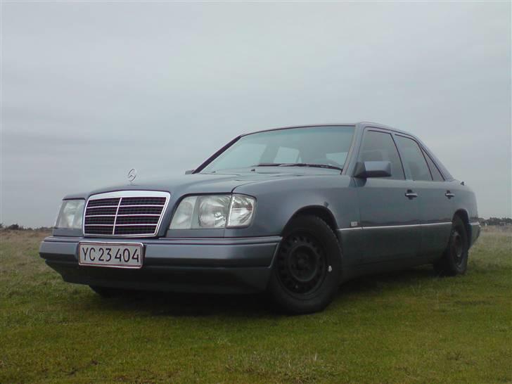 Mercedes Benz E-klasse W124 250D-SOLGT- billede 1