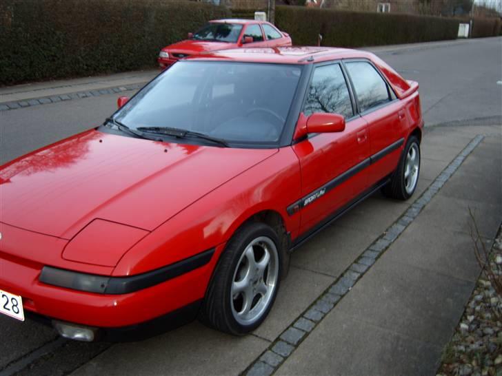 Mazda 323 F Sports-Line  billede 1