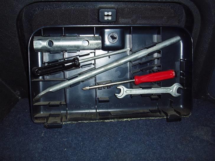 Volvo 740 GL Stc. (solgt) billede 8