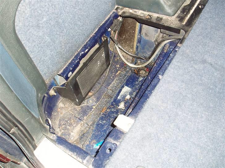 Volvo 740 GL Stc. (solgt) - Smugler rummet der er også et i den anden side billede 9