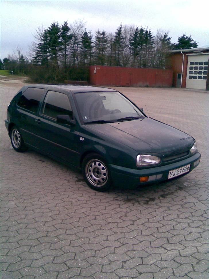 VW Golf 3 1,8 solgt billede 1