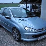 Peugeot 206 GTi 16v