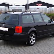 VW Passat st. car