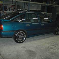 Opel Vectra 2.0i solgt