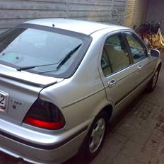 Honda Civic 1.6i Es (SOLGT)