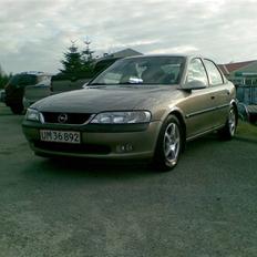 Opel vectra b 1,8 16v solgt!
