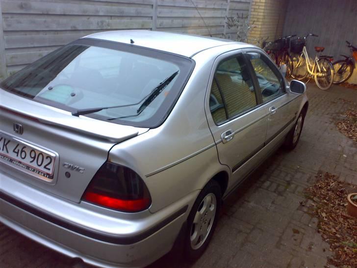 Honda Civic 1.6i Es (SOLGT) billede 3