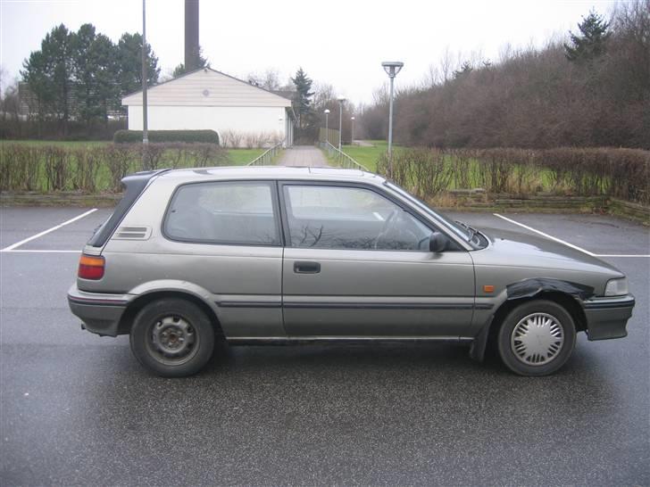 Toyota corolla  *solgt* billede 5