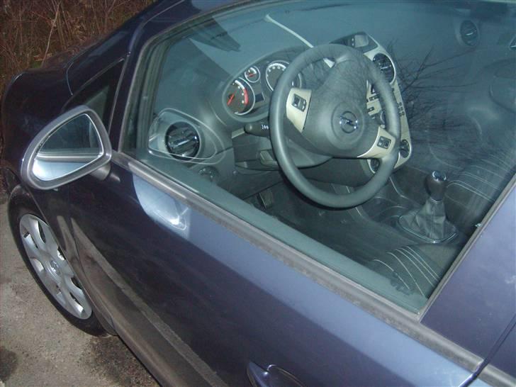 Opel corsa D enjoy SOLGT billede 4