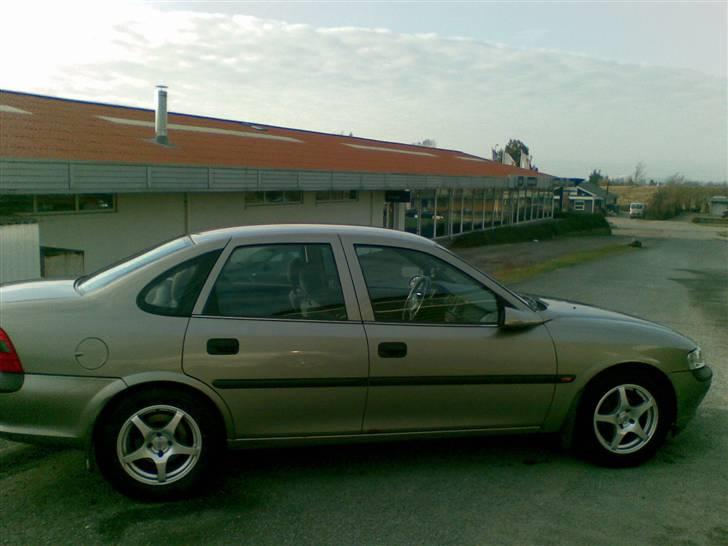 Opel vectra b 1,8 16v solgt! - da jeg købte den billede 4