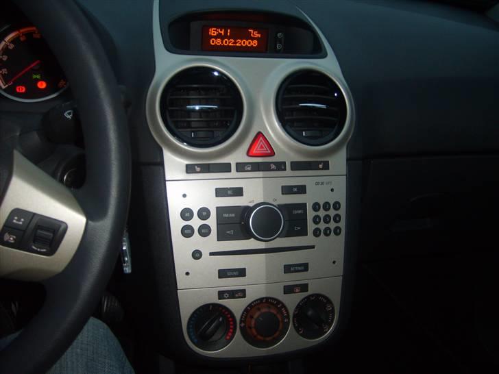 Opel corsa D enjoy SOLGT billede 16