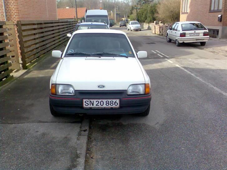Ford escort solgt billede 3