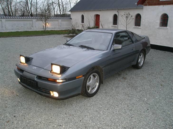 Toyota Supra 3,0i Turbo Targa - Supra med åbne øjne billede 9