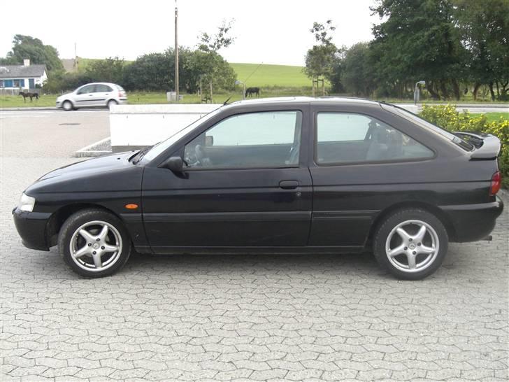 Ford Escort *SOLGT* billede 4