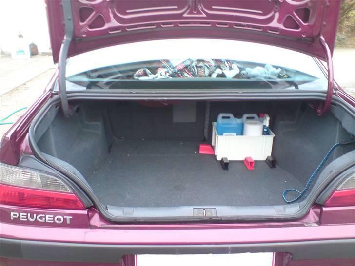 Peugeot 406 1.8i - Totalskadet billede 7