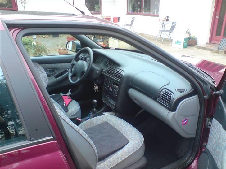 Peugeot 406 1.8i - Totalskadet billede 8
