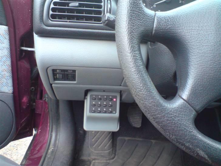 Peugeot 406 1.8i - Totalskadet - 4 cifret kode til startspæreren, det noget der dur billede 10