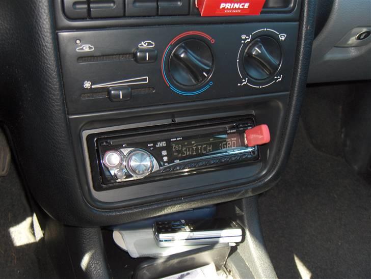 Peugeot 406 1.8i - Totalskadet billede 12