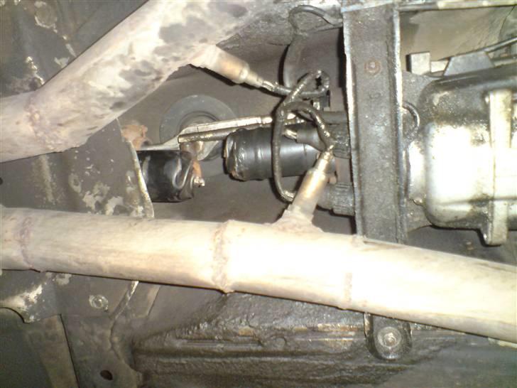 BMW E30 - V8  - Lidt for meget moment.... og min kardan blev vredet over:-( billede 8